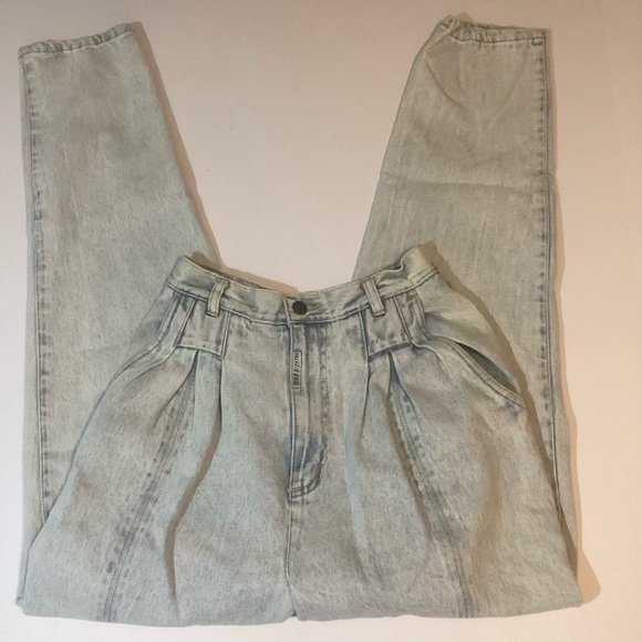 Vintage 80s/90s Bugle Boy Jeans Light Wash High Waist Pleats Tapered - Picture 2 of 9